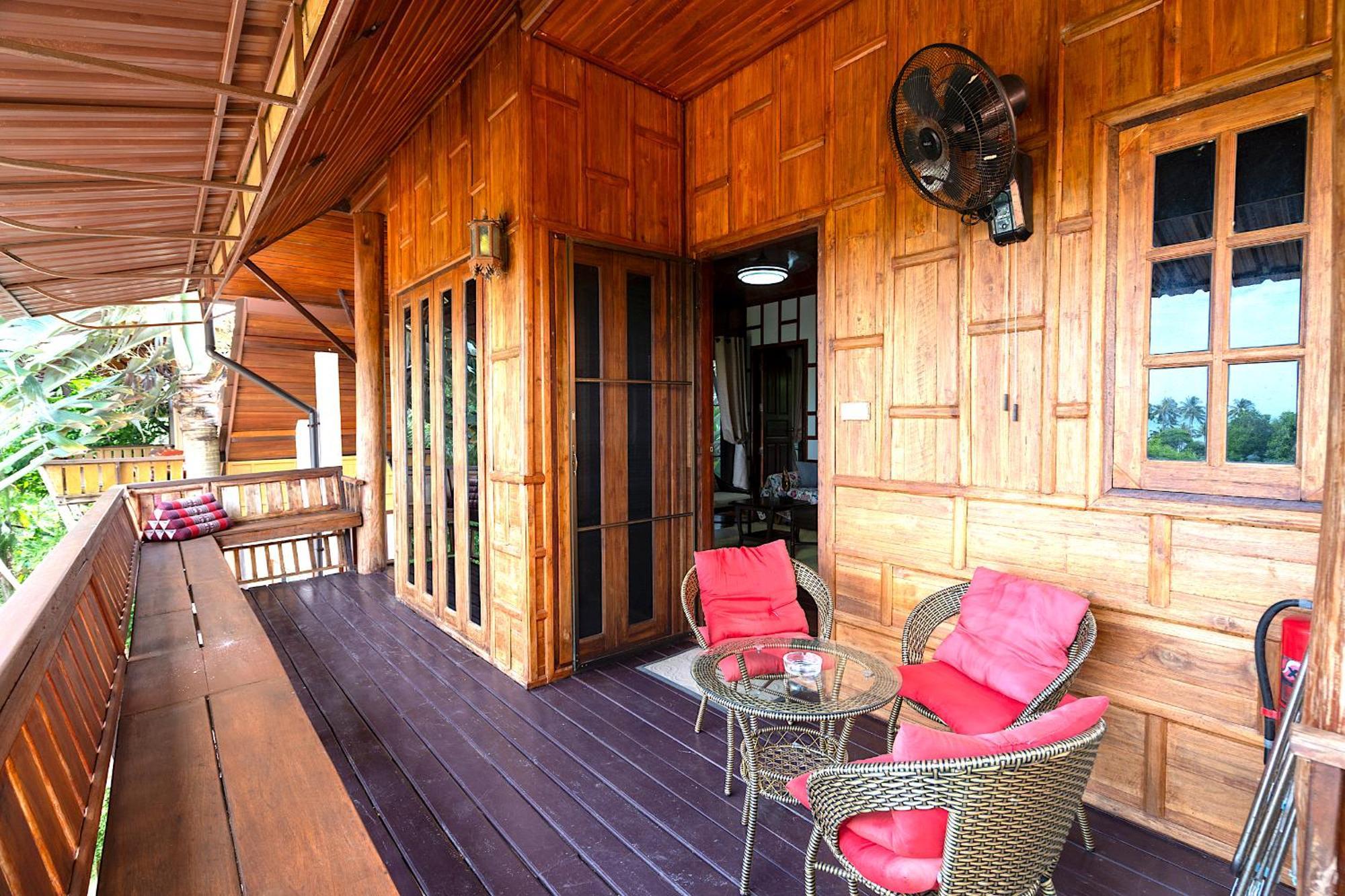 Villa Ayutthaya At Kantiang Bay Ко-Ланта Экстерьер фото